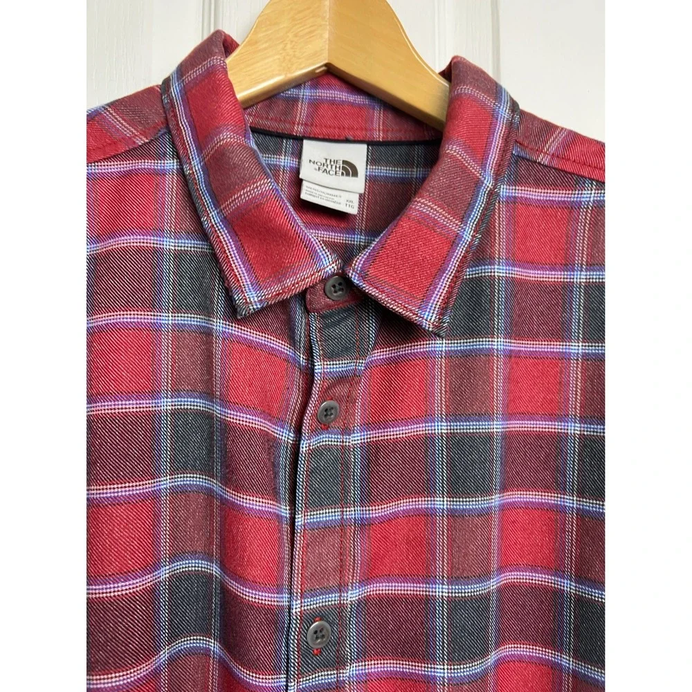 The North Face Plaid Flannel Shirt Mens XXL‎ Red Grey Long Sleeve Button Up C19